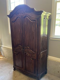 Oakwood Dresser