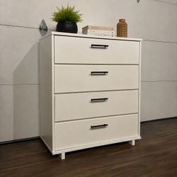 Modern White 4-Drawer Dresser w/ Black Knobs