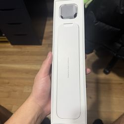 Apple Watch SE, Midnight Aluminum Case (40mm). With Nike Band