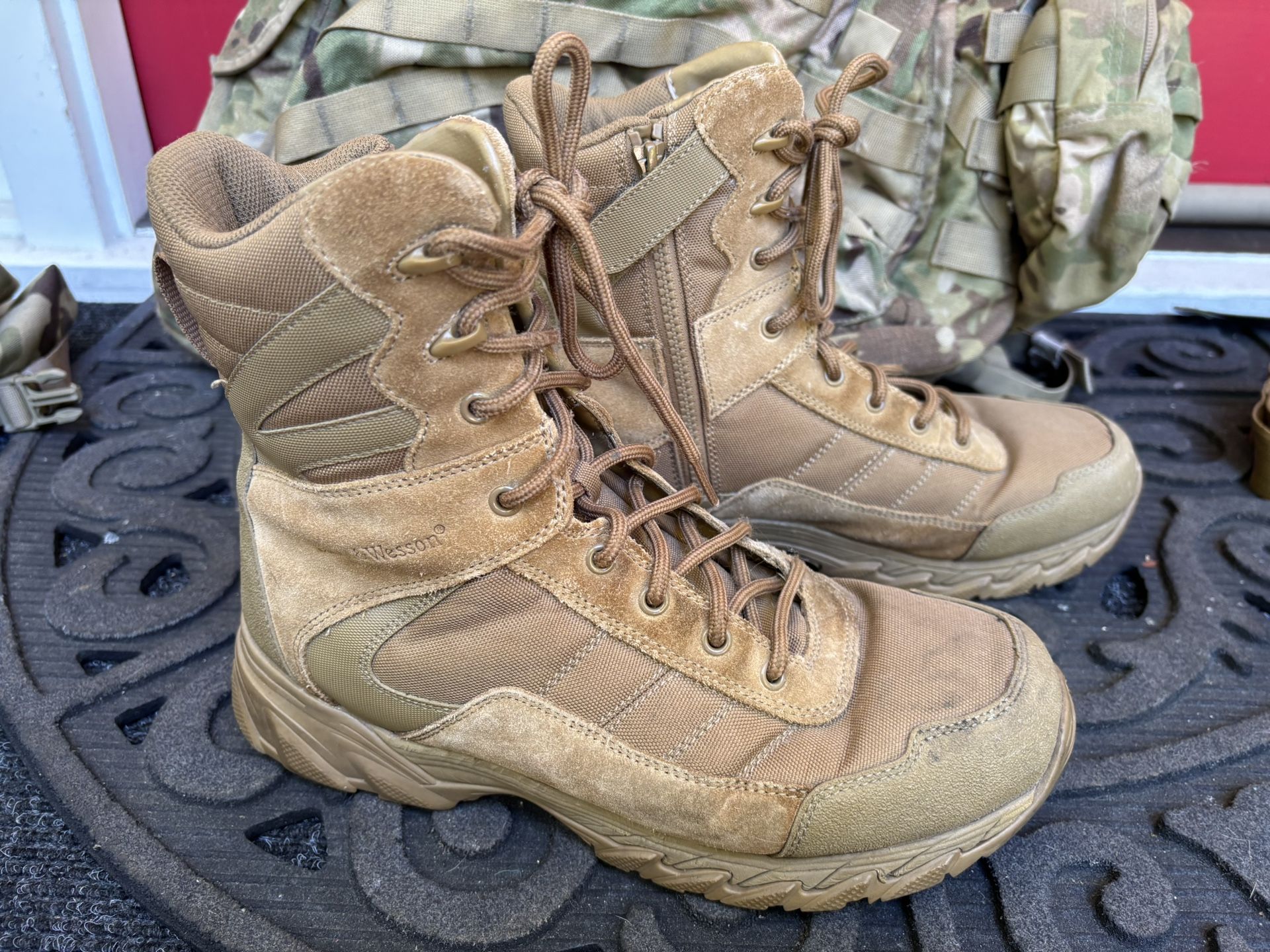 Military Surplus Smith & Wesson Combat Boots, Size 11