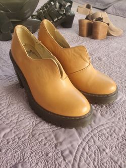 Womens Dr Martens 