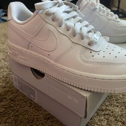 White airforce 1s