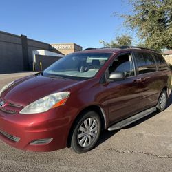 2009 Toyota Sienna