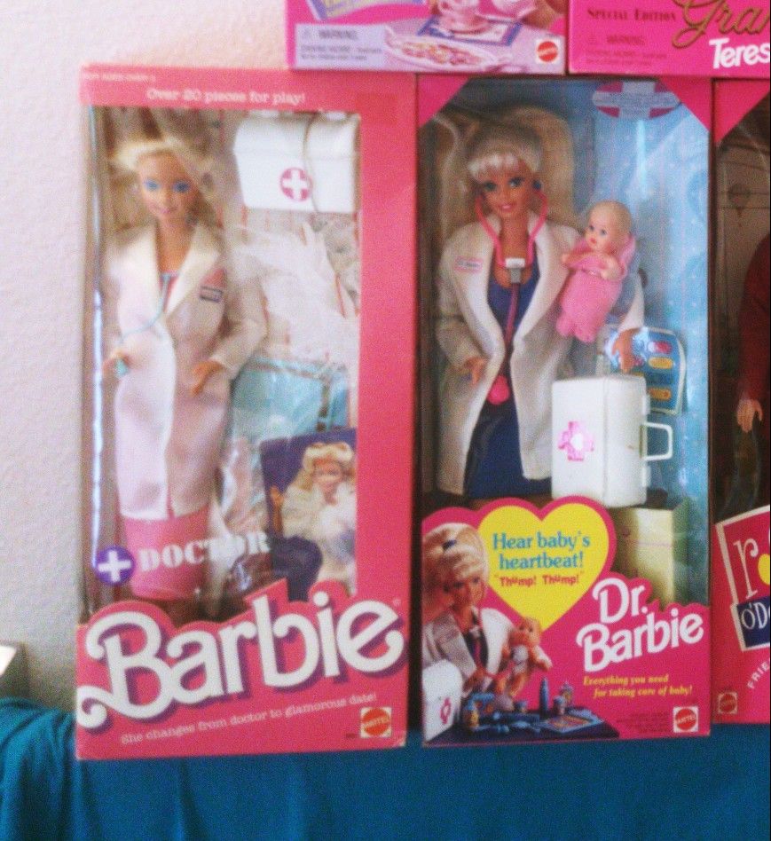 NEW DOCTOR BARBIE WITH A BABY VINTAGE DR BARBIE SUPERSTAR ERA