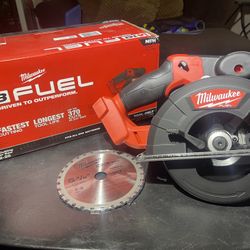 Milwaukee 18v  FUEL Metal Cutting 5-3/8” Circular Saw (Tool-Only) w/ Metal Saw Blade