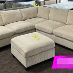 BRAND NEW 4PC SECTIONAL SOFA SET WITH OTTOMAN AND ACCENT PILOWS INCLUDED $549