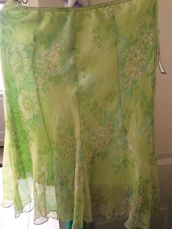 Beautiful skirt size 13 girls