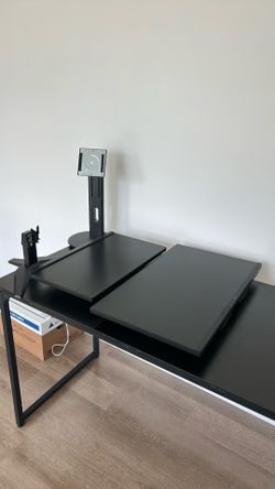 a 27inch monitor and a 22inch monitor