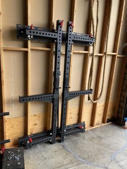 Salinas Fit--Squat Rack-Wall Mounted Foldable Half Rack* Available-Brandname screaming deals* Originally $1,459.99