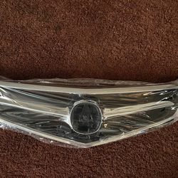  Grille: Chrome Molding without Emblem 06-2008 Acura TSX 