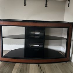 Entertainment/TV Stand 