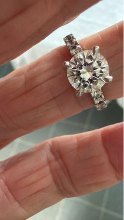 Tiffany Style Diamond Ring
