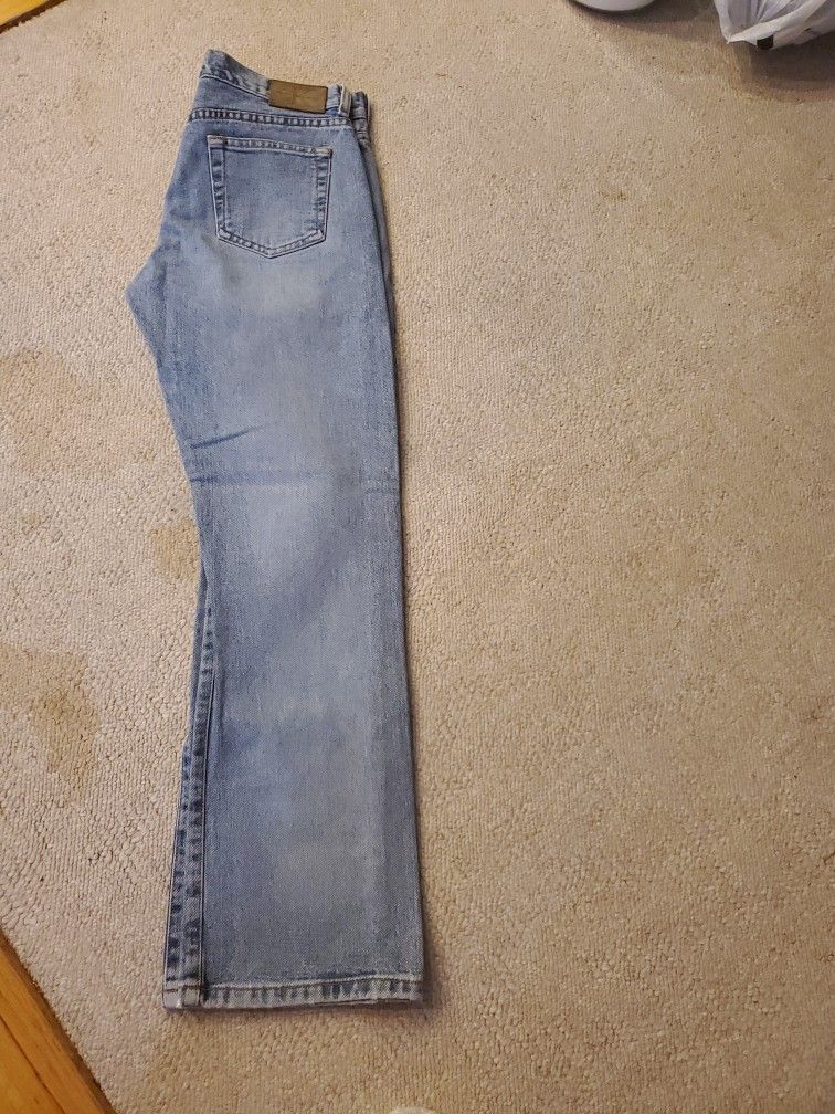 Some Men's, Women's, Girls & Boys Teens Pants. Different Sizes, Most Of Them Like New. Very Cheap Fifty Cents each. Plz See the rest of them In other 