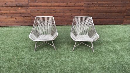 Like new Patio chairs