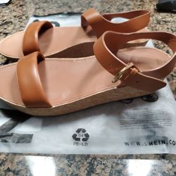 Fitflops Size 9 Wedge Sandals