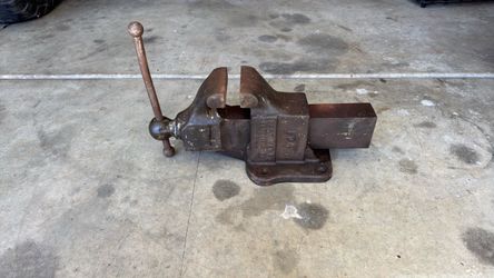 Vintage Yost Bench Vise