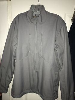 Large men’s under armor jacket $40 mint condition