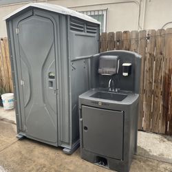 Porta Potty With Sink