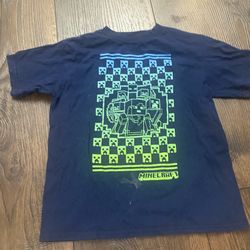 Boys Minecraft shirt size 6/7 #4
