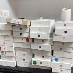 iPhone 17 Pro Max (Read the Description)