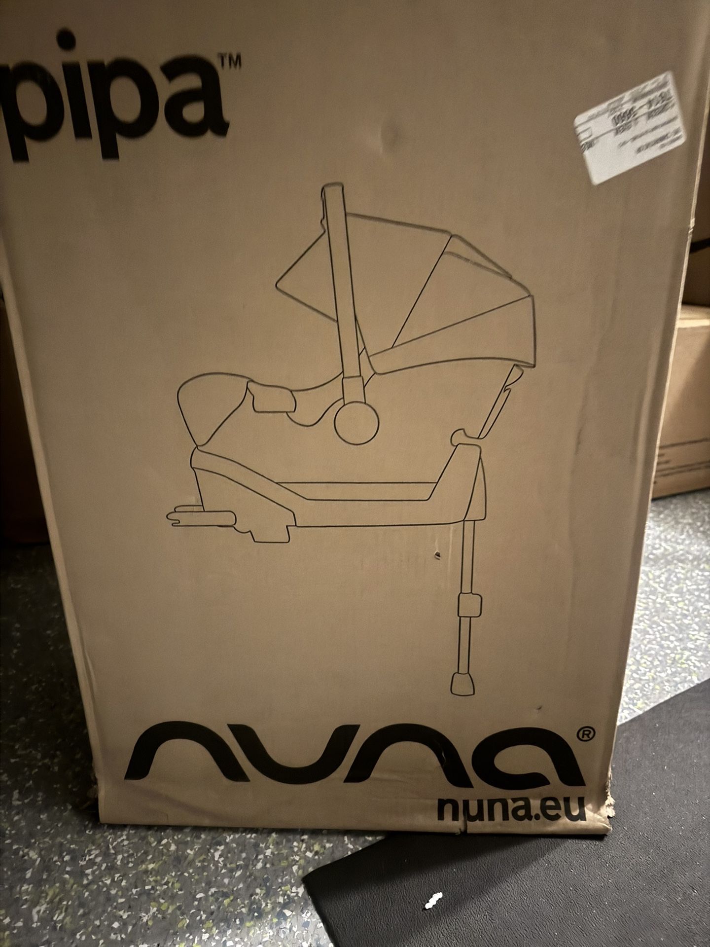 Nuna PIPA Car seat & Base