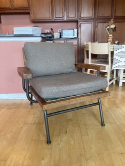 Lounge chair, Pillows, Wooden Armrests, Metal Frame