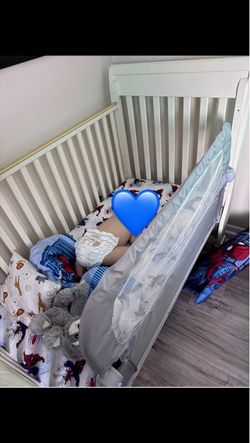 Crib w/o mattress