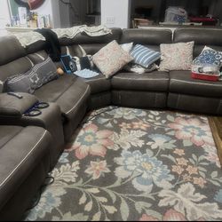 Sectional Couch 