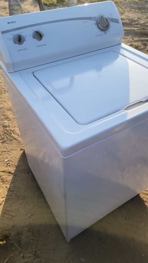 Kenmore Washer Super Capacity And Heavy Duty Works Good for Sale in Bloomington, CA OfferUp