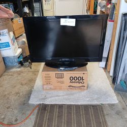 Dynax thirtieth flat screen