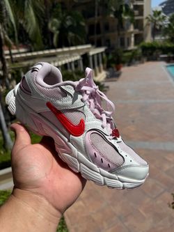 Nike Chunky Sneaker Pink and Red 5.5y