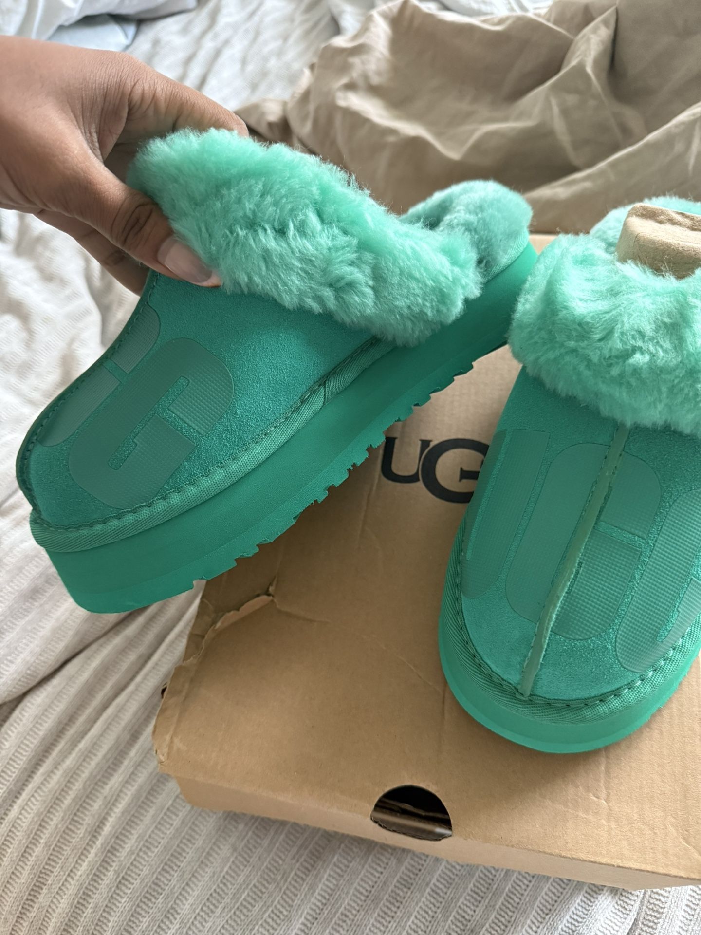 Ugg slides