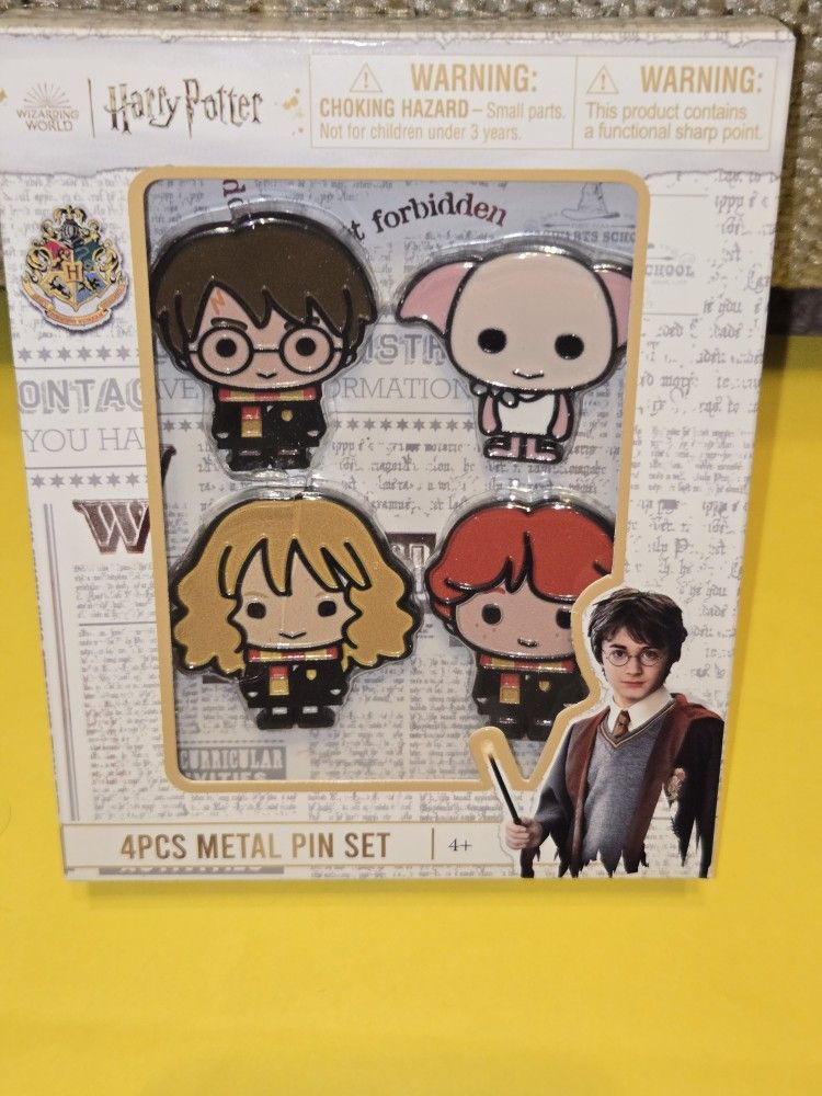 Harry Potter Ron Hermione Dobby & Harry Enamel Metal Pin Box Set