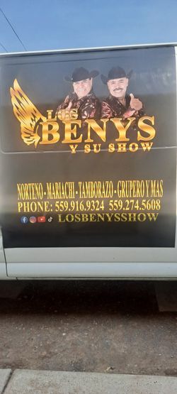Los Bennys Y Su Show Musical