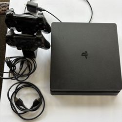 PS4 Bundle ( Everything Works Perfect)