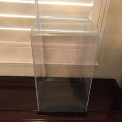 Clear Acrylic/ plastic Display Case