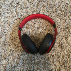 Beats Studio3 Headphones red/black