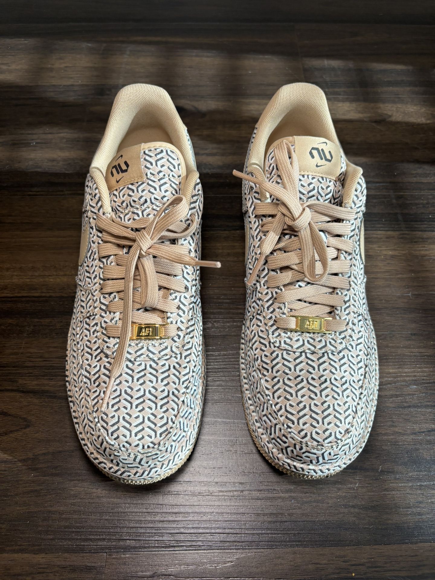 Size 10 - Nike Air Force 1 LX United in Victory - Hemp W