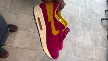 NIKE AIR MAX SZ 10.5 FOR SALE