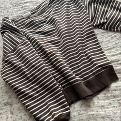 stripe off shoulder 