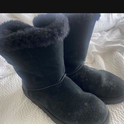 UGG BOOTS 