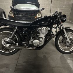 2016 Yamaha SR400