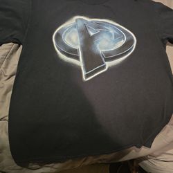 MEDIUM BLACK MARVEL AVENGERS TEE