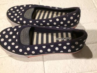 Hannah Anderson shoes size 2m