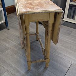 Drop Leaf Table - FREE