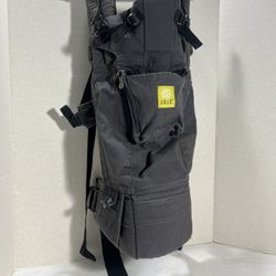 LILLE Baby Infant Carrier Charcoal Gray  with adjustable straps.