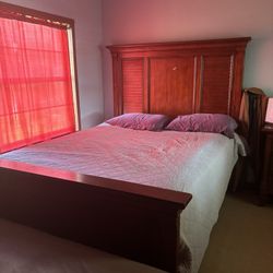 Queen Size Bedroom Set 