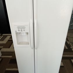 GE REFRIGERATOR
