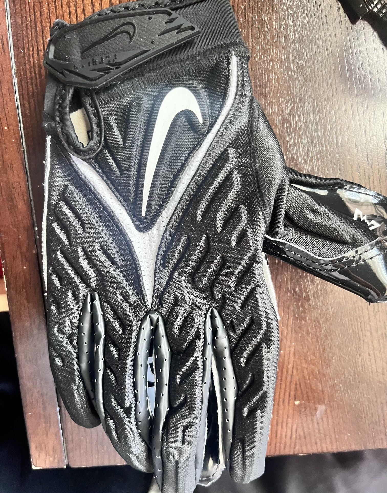Football gloves