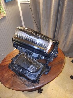 LEFT SIDE HEADLIGHT FOR GMC HUMMER